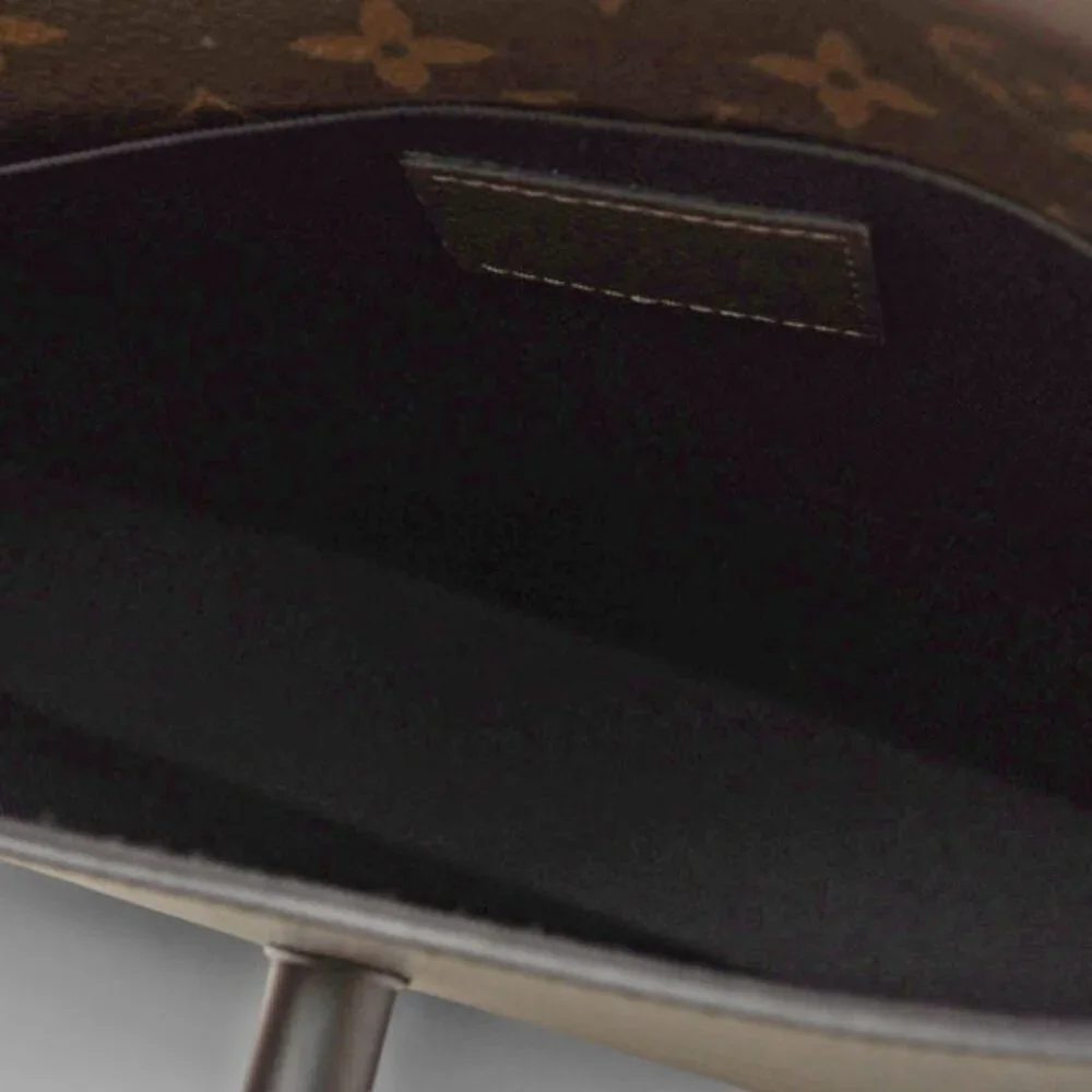 LOUIS VUITTON Authentic Brown Monogram Pochette Clutch Bag - Picture 5 of 12